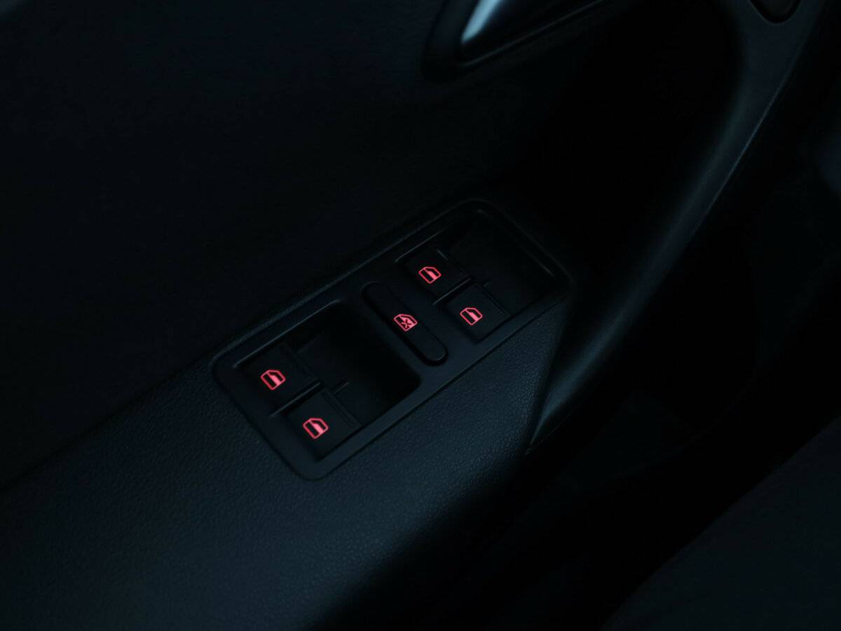 Volkswagen Polo с пробегом — 2017 год. Фото: #17