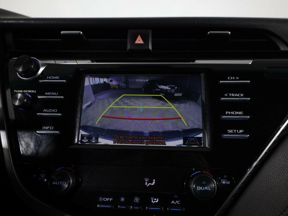 Toyota Camry с пробегом — 2021 год. Фото: #16