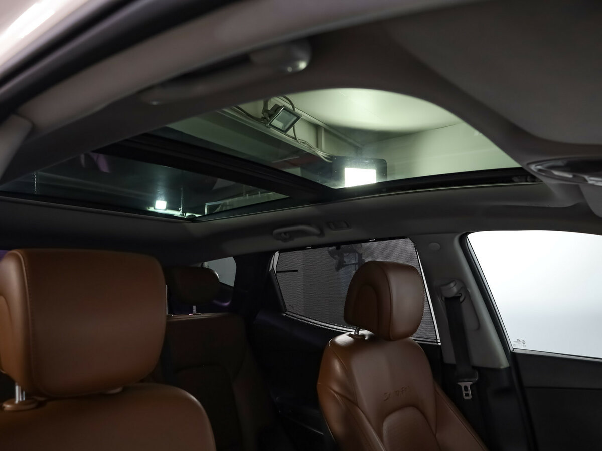 Hyundai Santa Fe с пробегом — 2012 год. Фото: #28