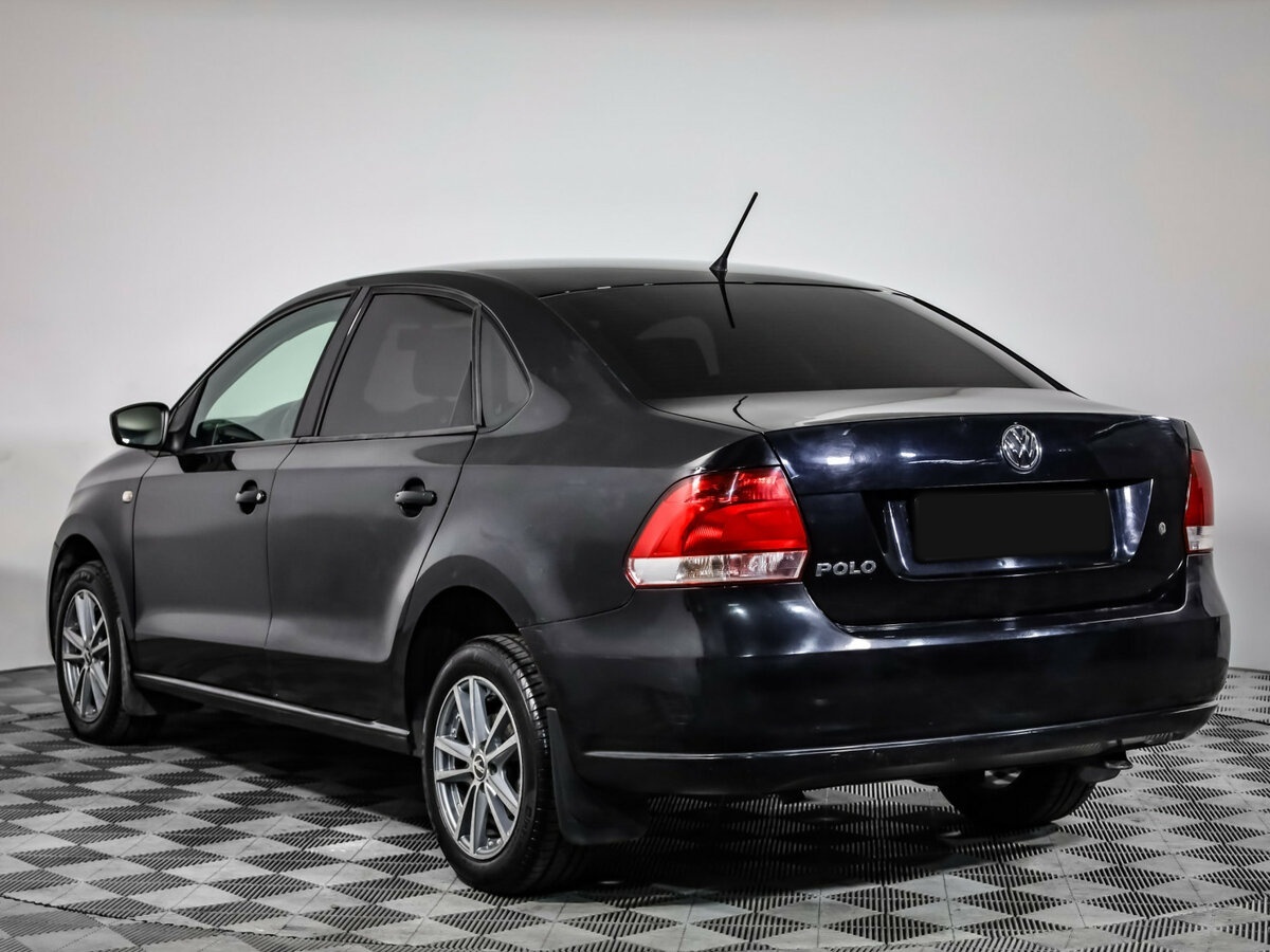 Volkswagen Polo с пробегом — 2013 год. Фото: #5