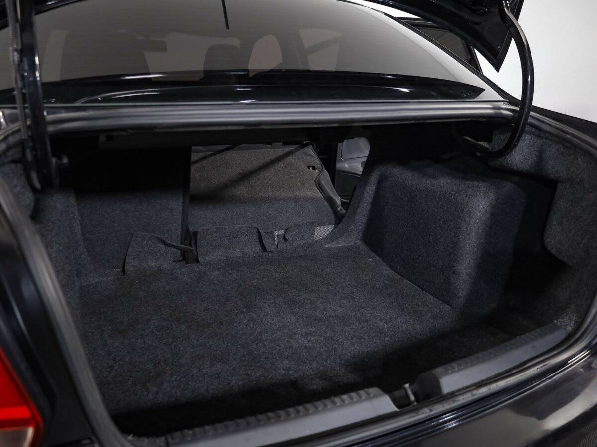 Volkswagen Polo с пробегом — 2013 год. Фото: #19