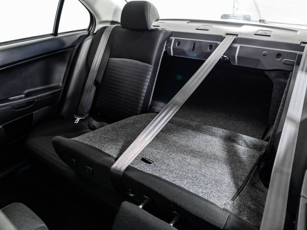 Mitsubishi Lancer с пробегом — 2012 год. Фото: #12