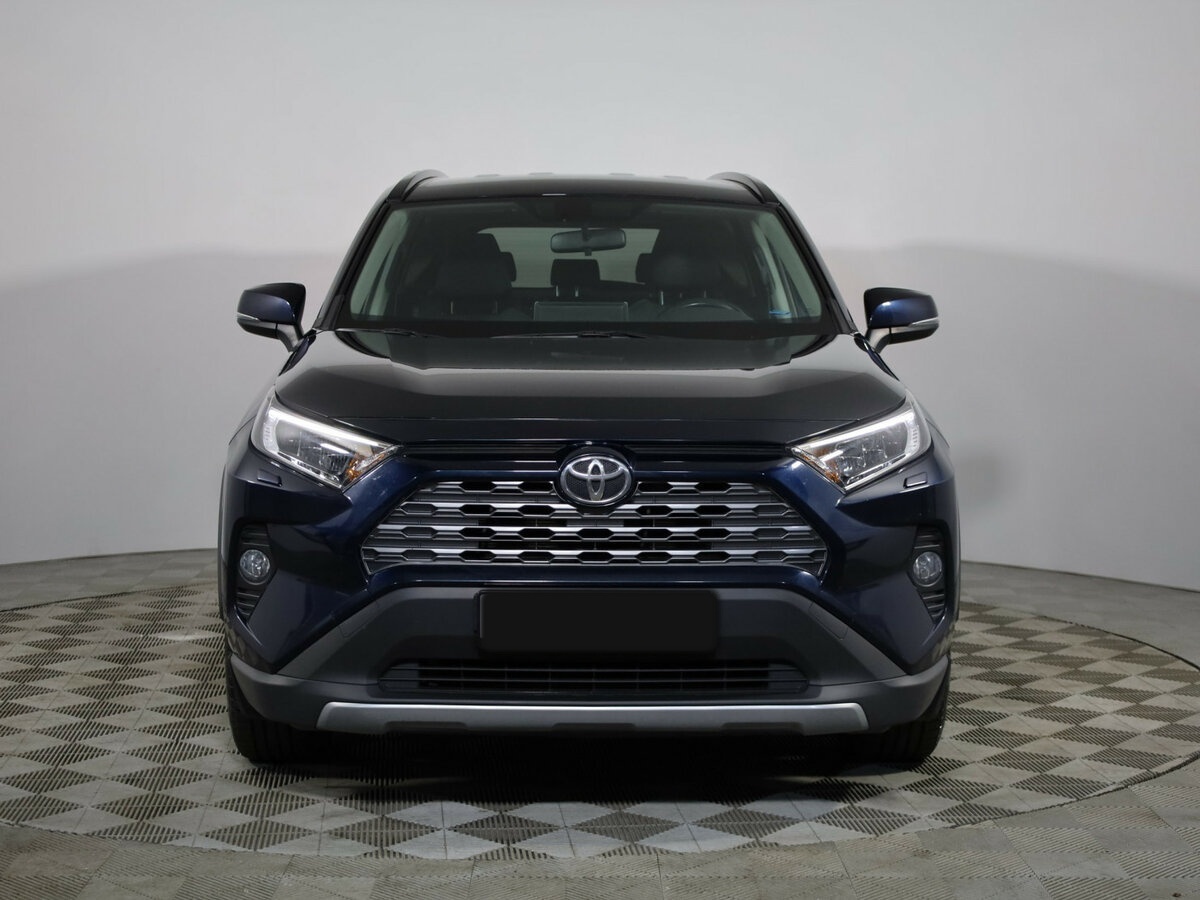 Toyota RAV4 с пробегом — 2019 год. Фото: #1