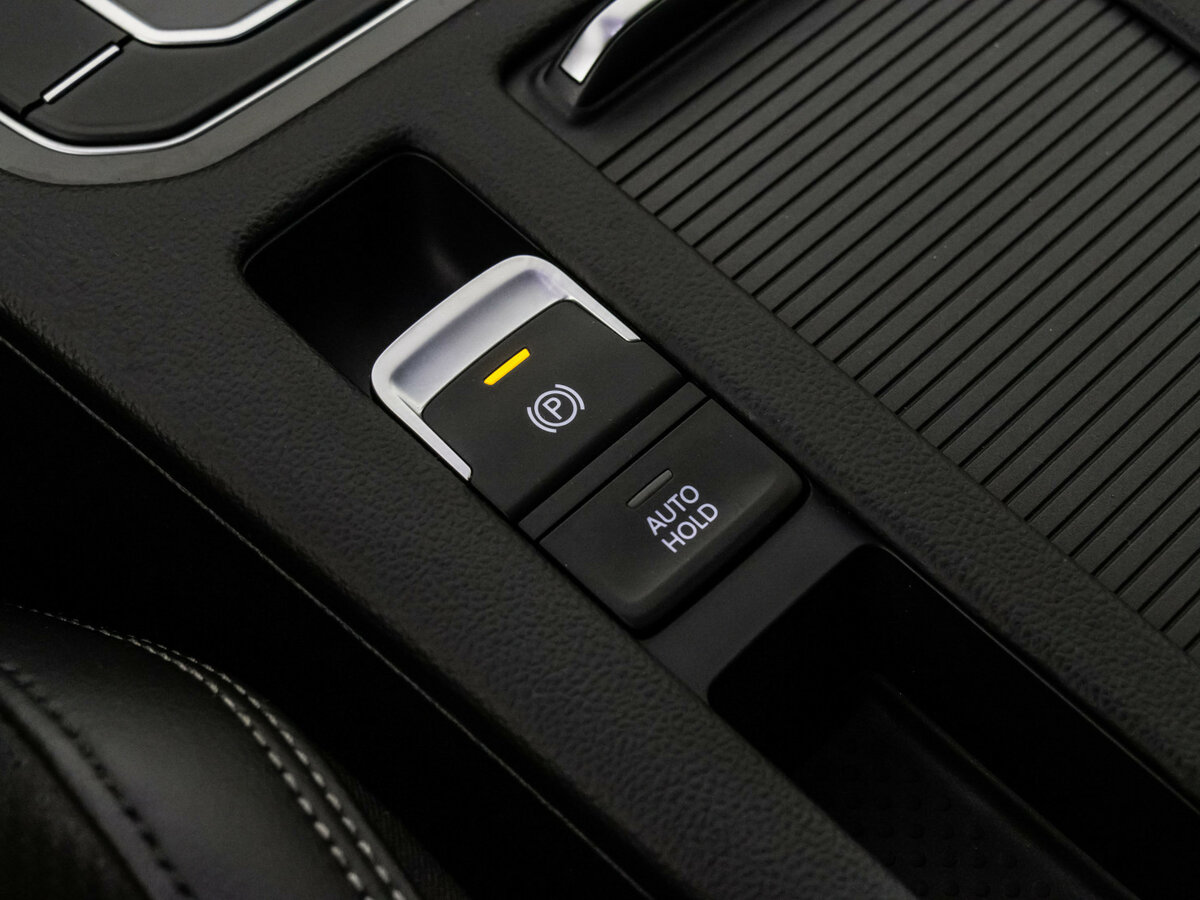 Volkswagen Passat с пробегом — 2018 год. Фото: #20