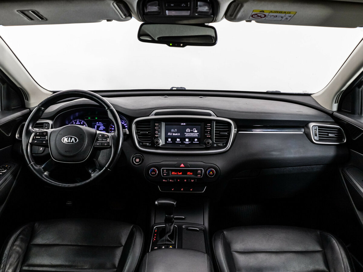 Kia Sorento с пробегом — 2019 год. Фото: #7