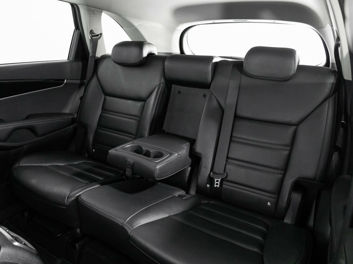 Kia Sorento с пробегом — 2019 год. Фото: #18