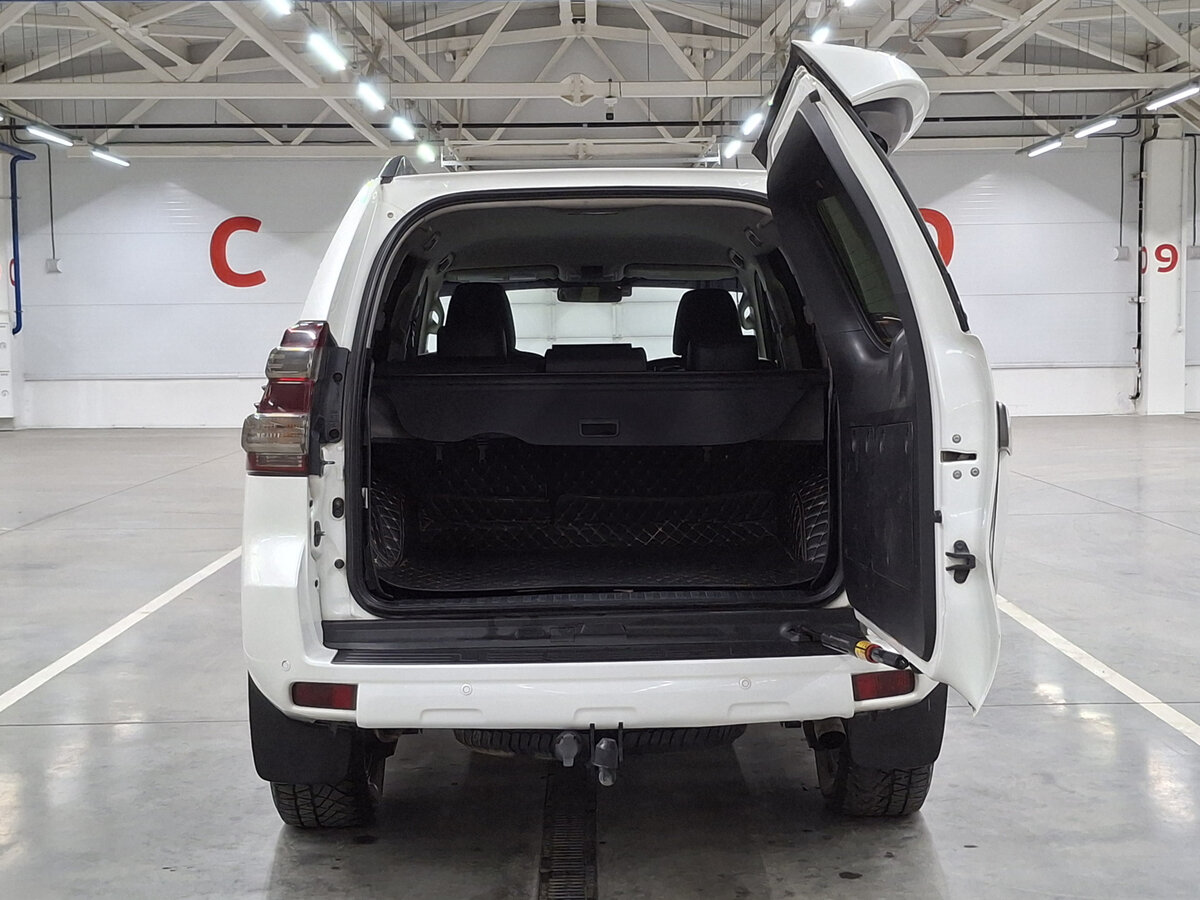 Toyota Land Cruiser Prado с пробегом — 2014 год. Фото: #6