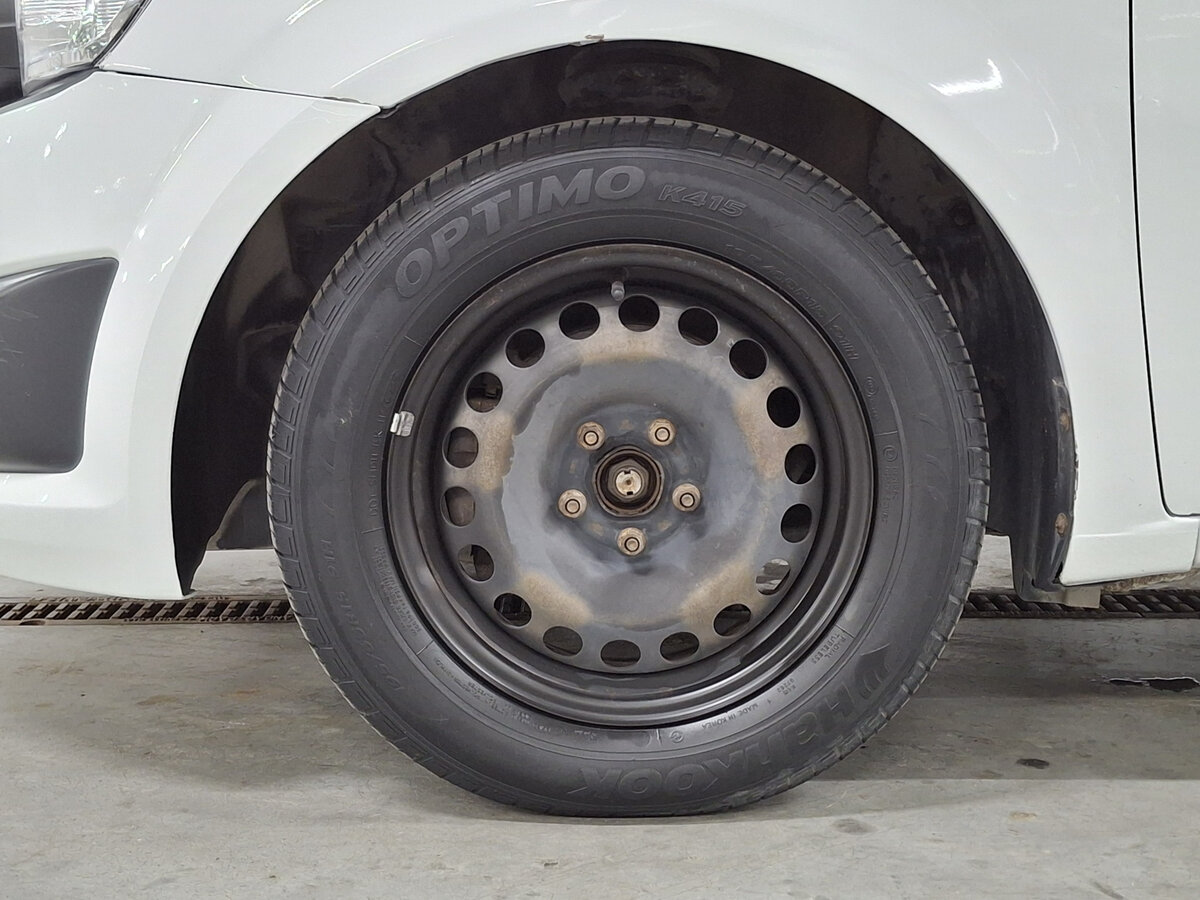 Chevrolet Aveo с пробегом — 2015 год. Фото: #16