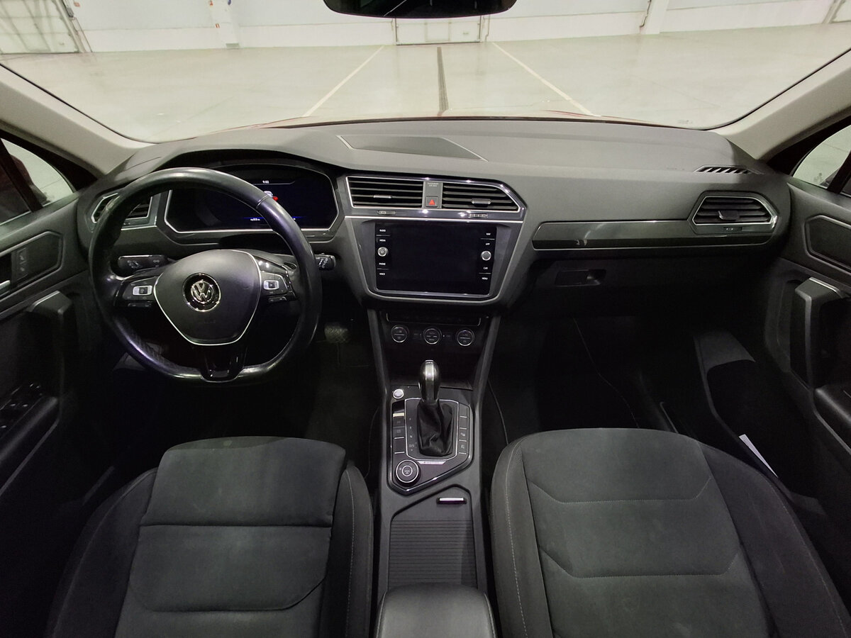 Volkswagen Tiguan с пробегом — 2018 год. Фото: #13