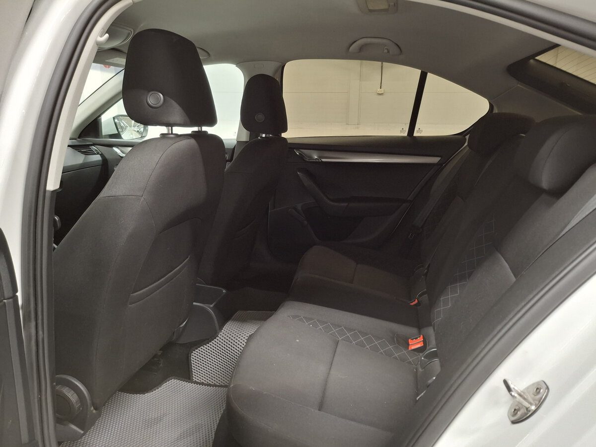 Skoda Octavia с пробегом — 2018 год. Фото: #11