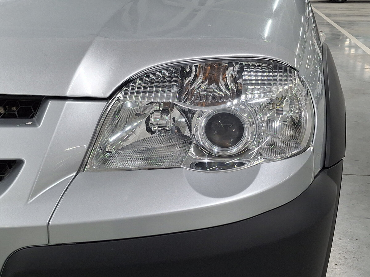 Chevrolet Niva с пробегом — 2018 год. Фото: #16