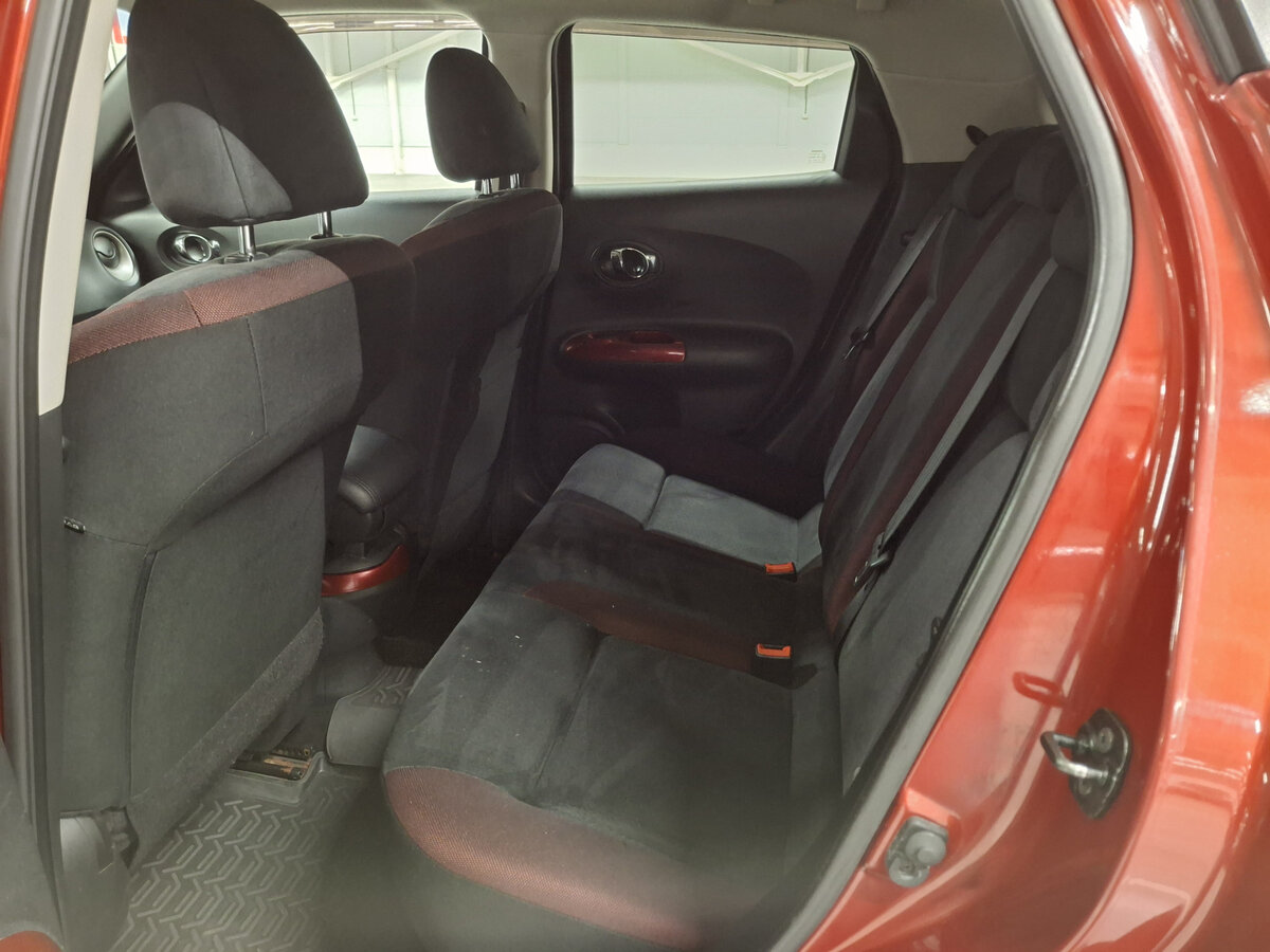 Nissan Juke с пробегом — 2012 год. Фото: #11