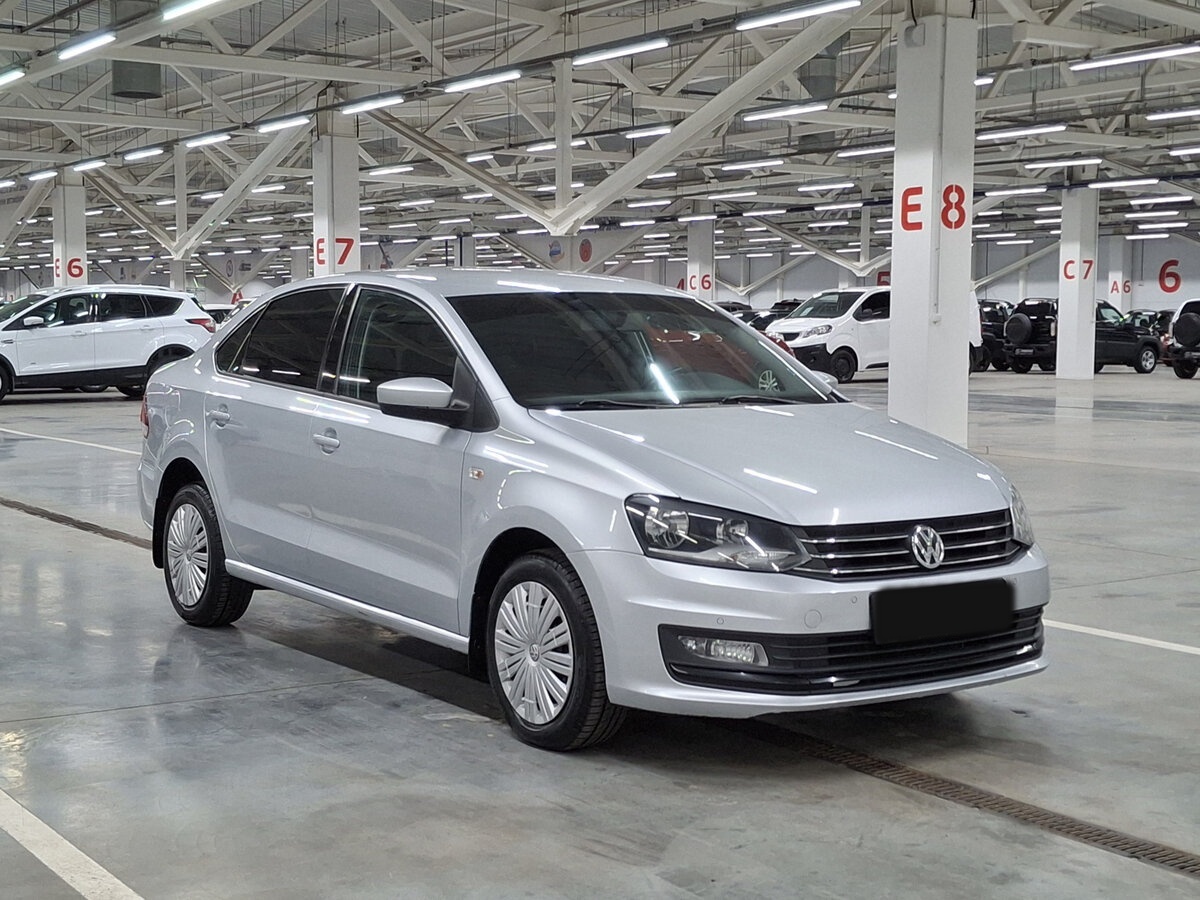 Volkswagen Polo с пробегом — 2016 год. Фото: #2