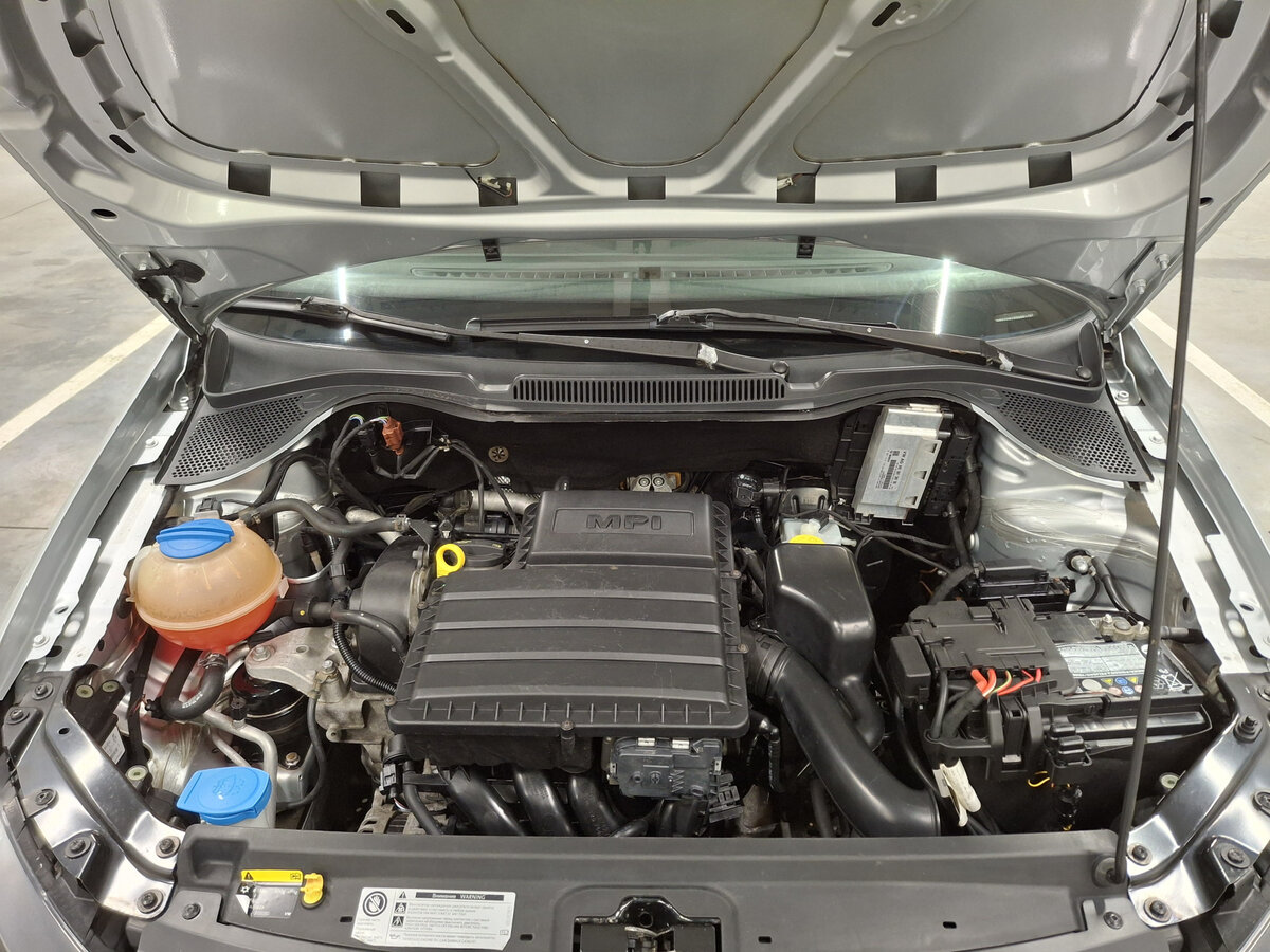 Volkswagen Polo с пробегом — 2016 год. Фото: #8