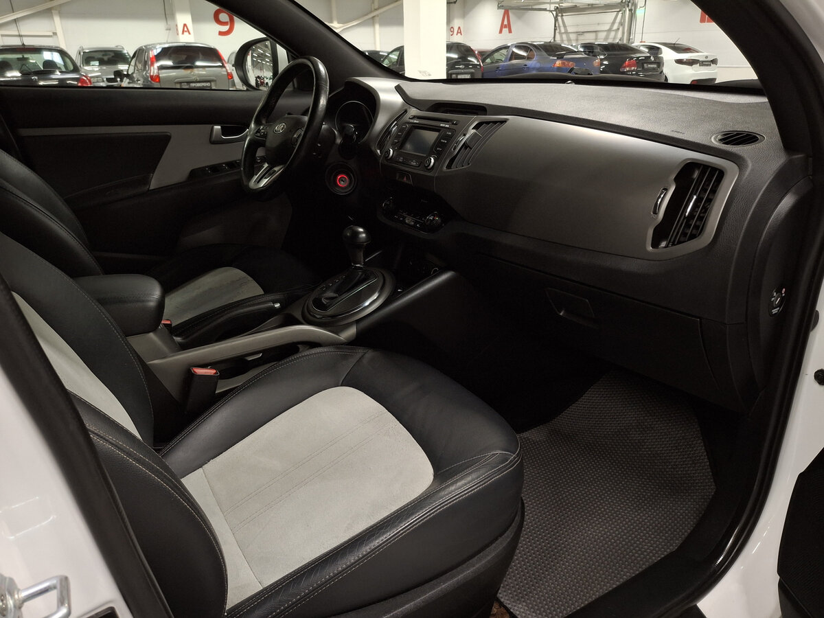 Kia Sportage с пробегом — 2014 год. Фото: #10
