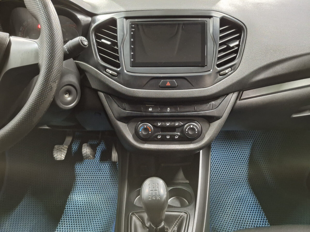 Lada (ВАЗ) Vesta с пробегом — 2018 год. Фото: #14