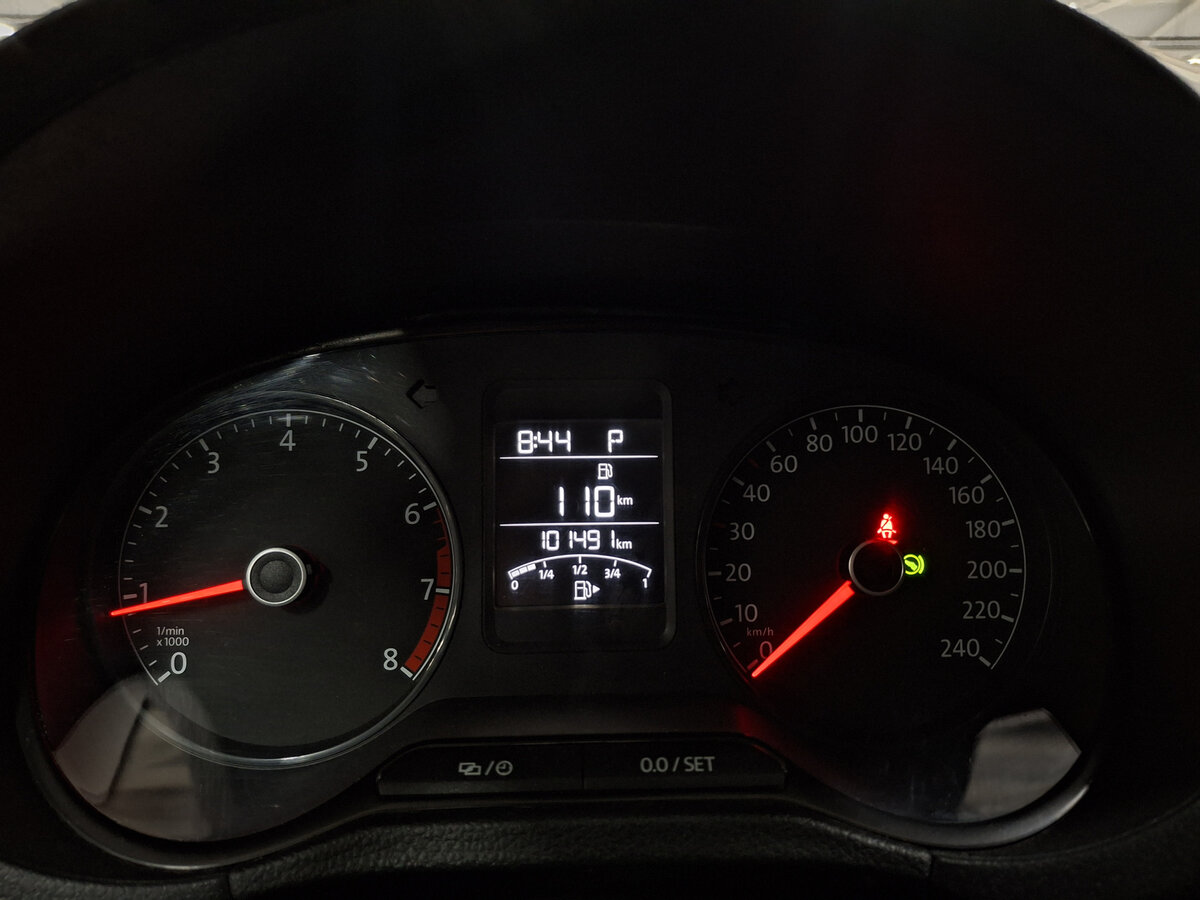 Volkswagen Polo с пробегом — 2018 год. Фото: #12