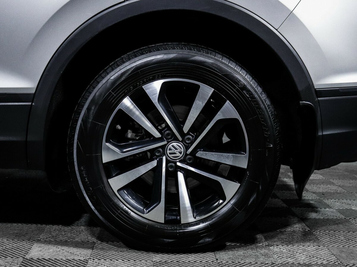 Volkswagen Tiguan с пробегом — 2020 год. Фото: #11