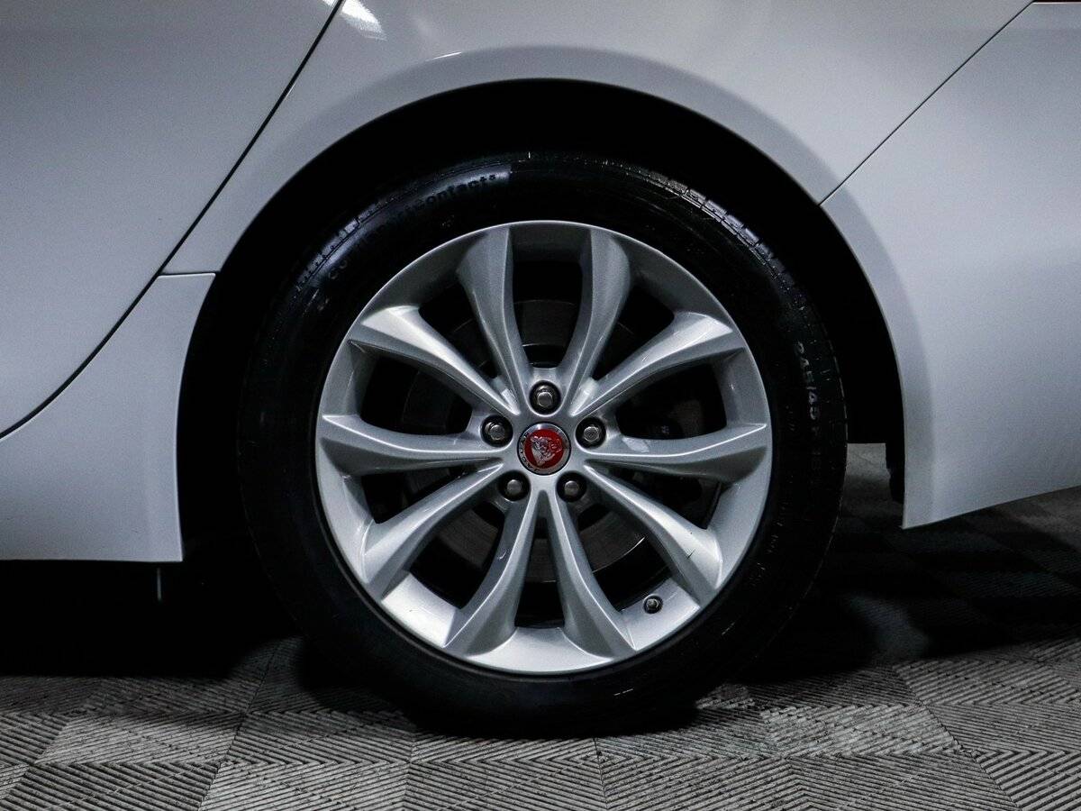 Jaguar XF с пробегом — 2018 год. Фото: #11