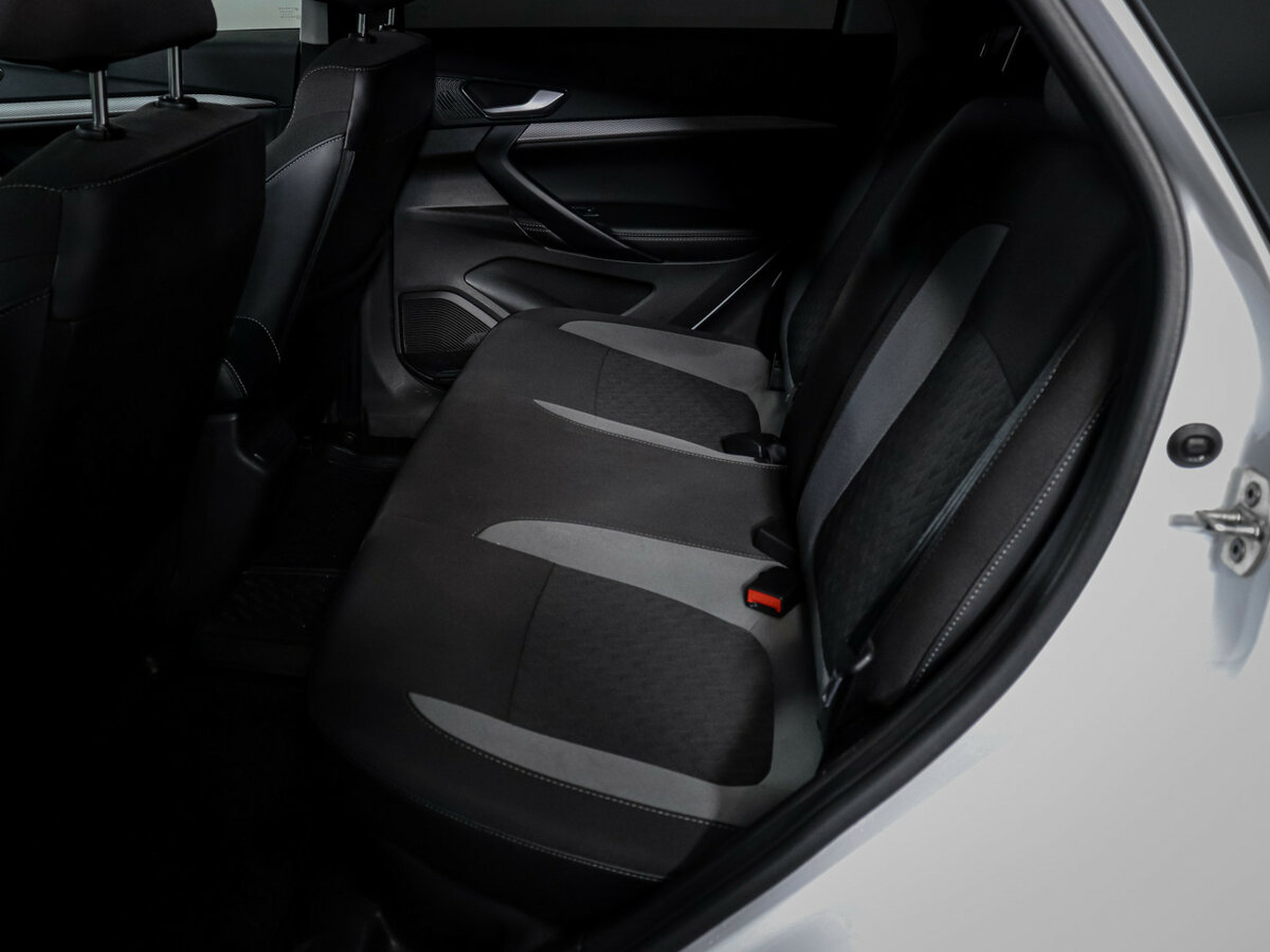 Lada (ВАЗ) Vesta с пробегом — 2023 год. Фото: #7