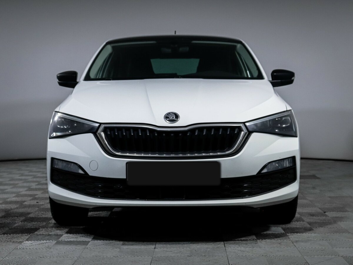Skoda Rapid с пробегом — 2021 год. Фото: #1