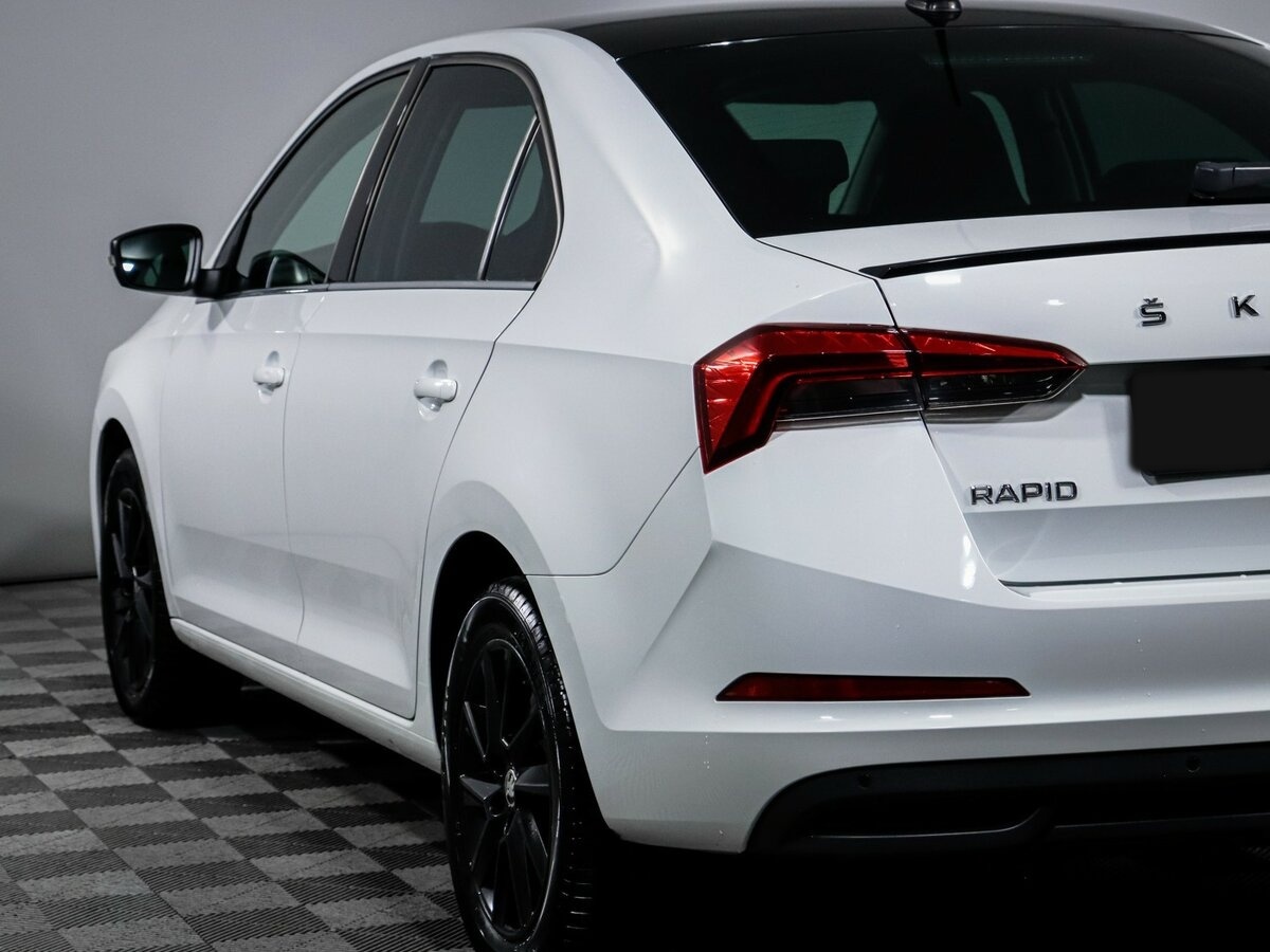 Skoda Rapid с пробегом — 2021 год. Фото: #13
