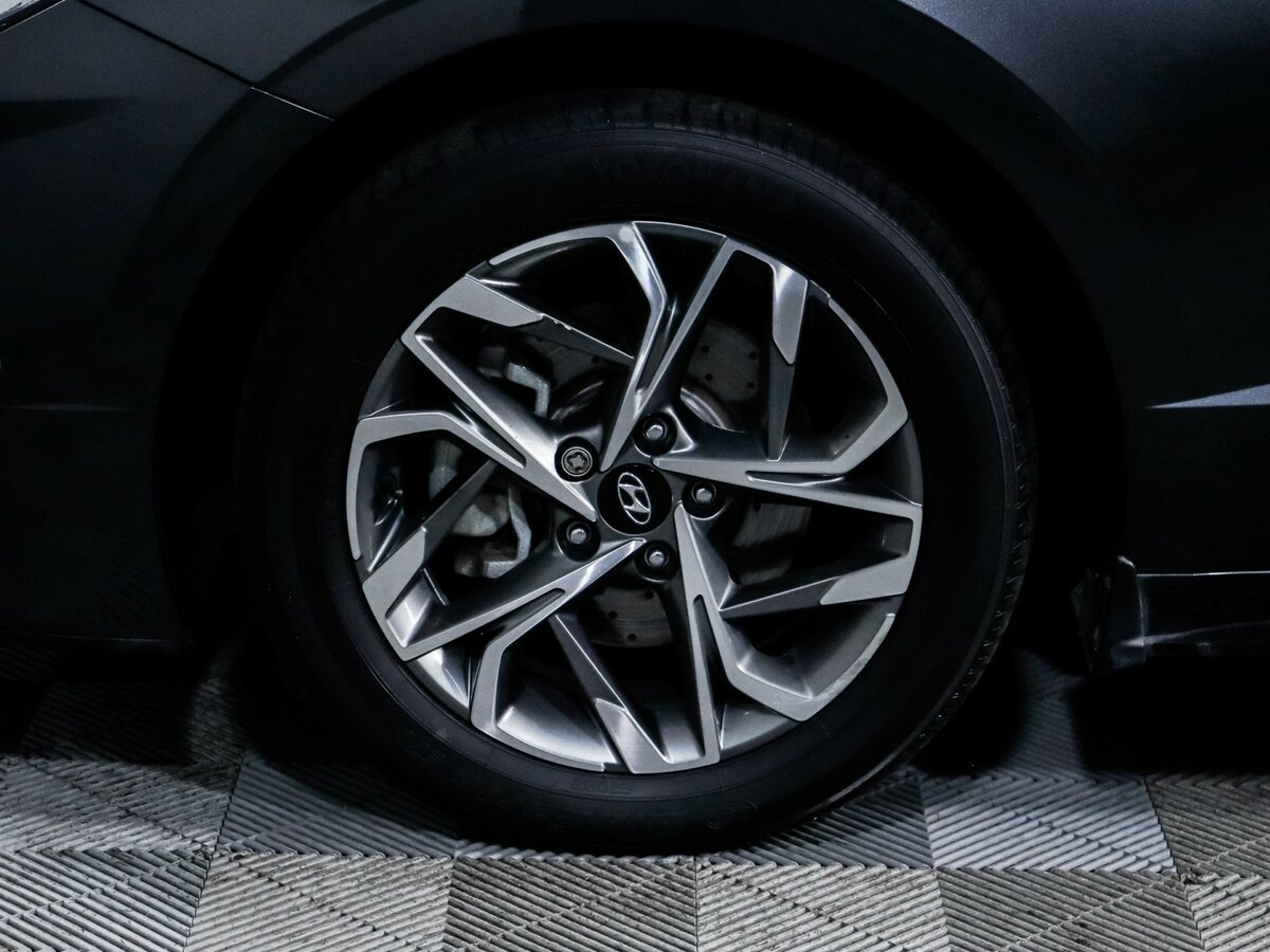 Hyundai Sonata с пробегом — 2022 год. Фото: #14