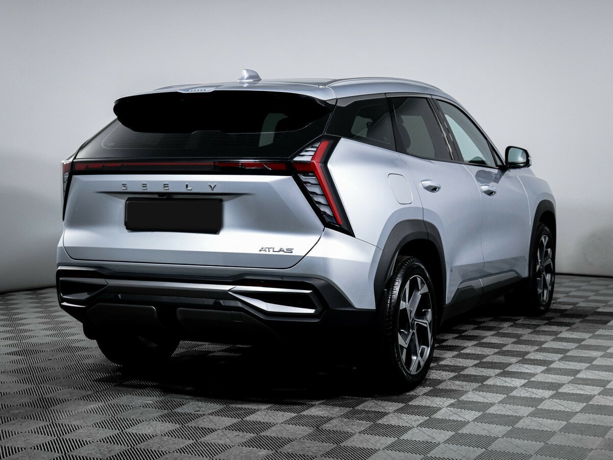 Geely Atlas с пробегом — 2023 год. Фото: #4