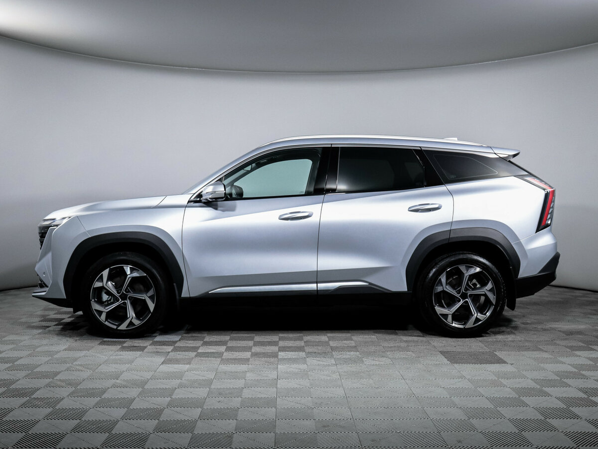 Geely Atlas с пробегом — 2023 год. Фото: #7
