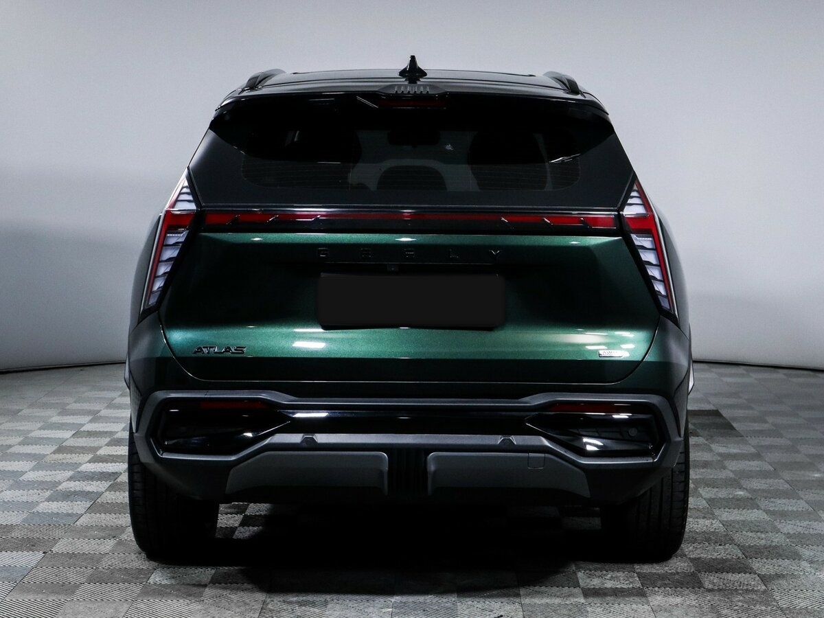 Geely Atlas с пробегом — 2024 год. Фото: #4