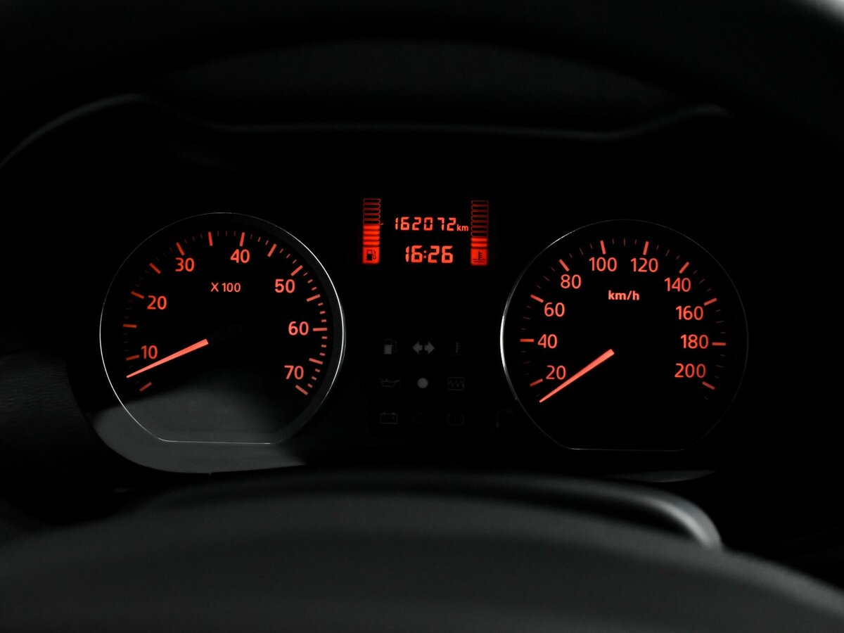 Nissan Terrano с пробегом — 2015 год. Фото: #15