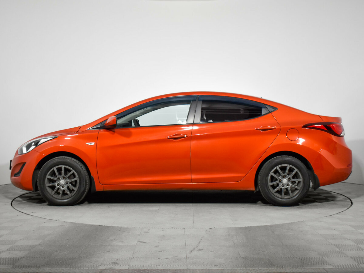 Hyundai Elantra с пробегом — 2015 год. Фото: #7