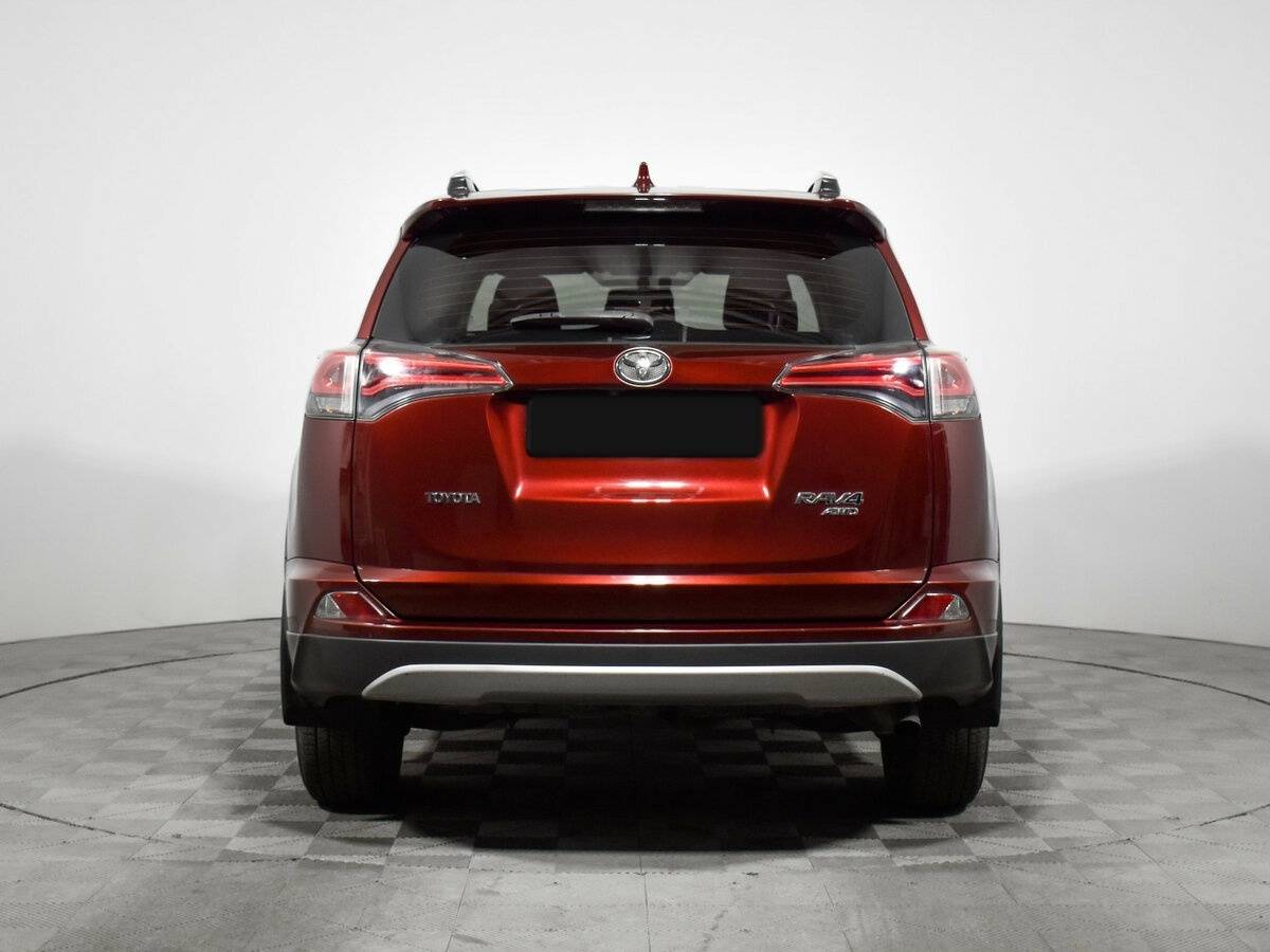 Toyota RAV4 с пробегом — 2016 год. Фото: #5