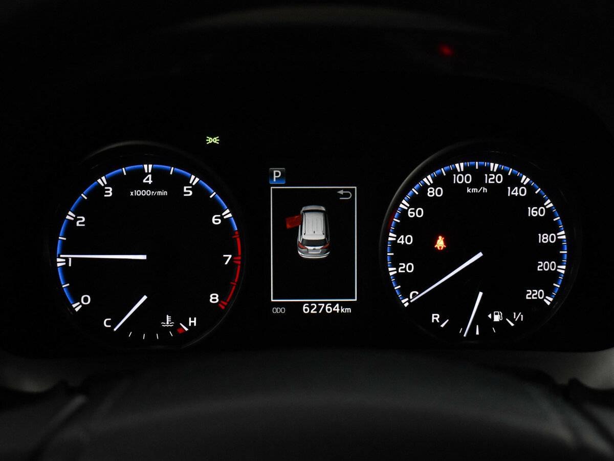 Toyota RAV4 с пробегом — 2016 год. Фото: #17