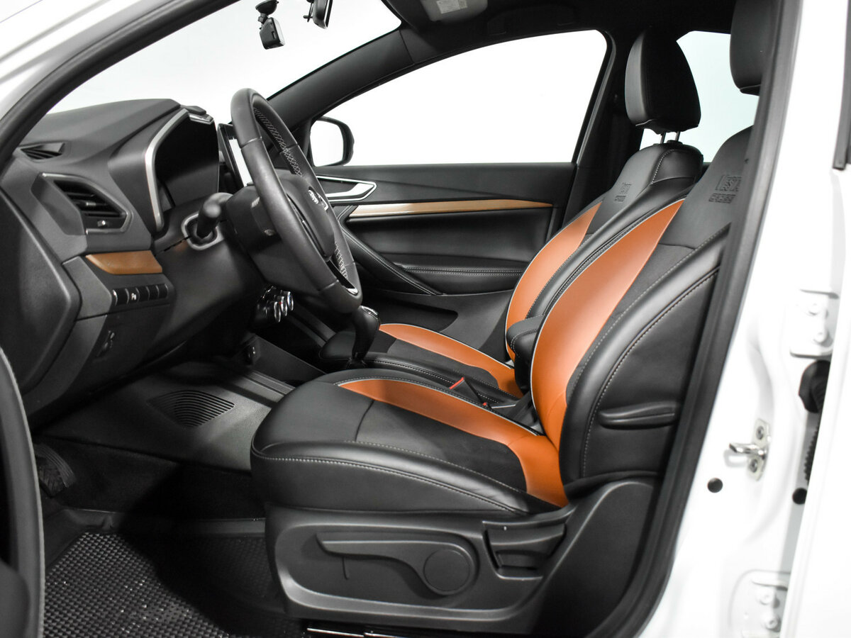 Lada (ВАЗ) Vesta с пробегом — 2023 год. Фото: #10