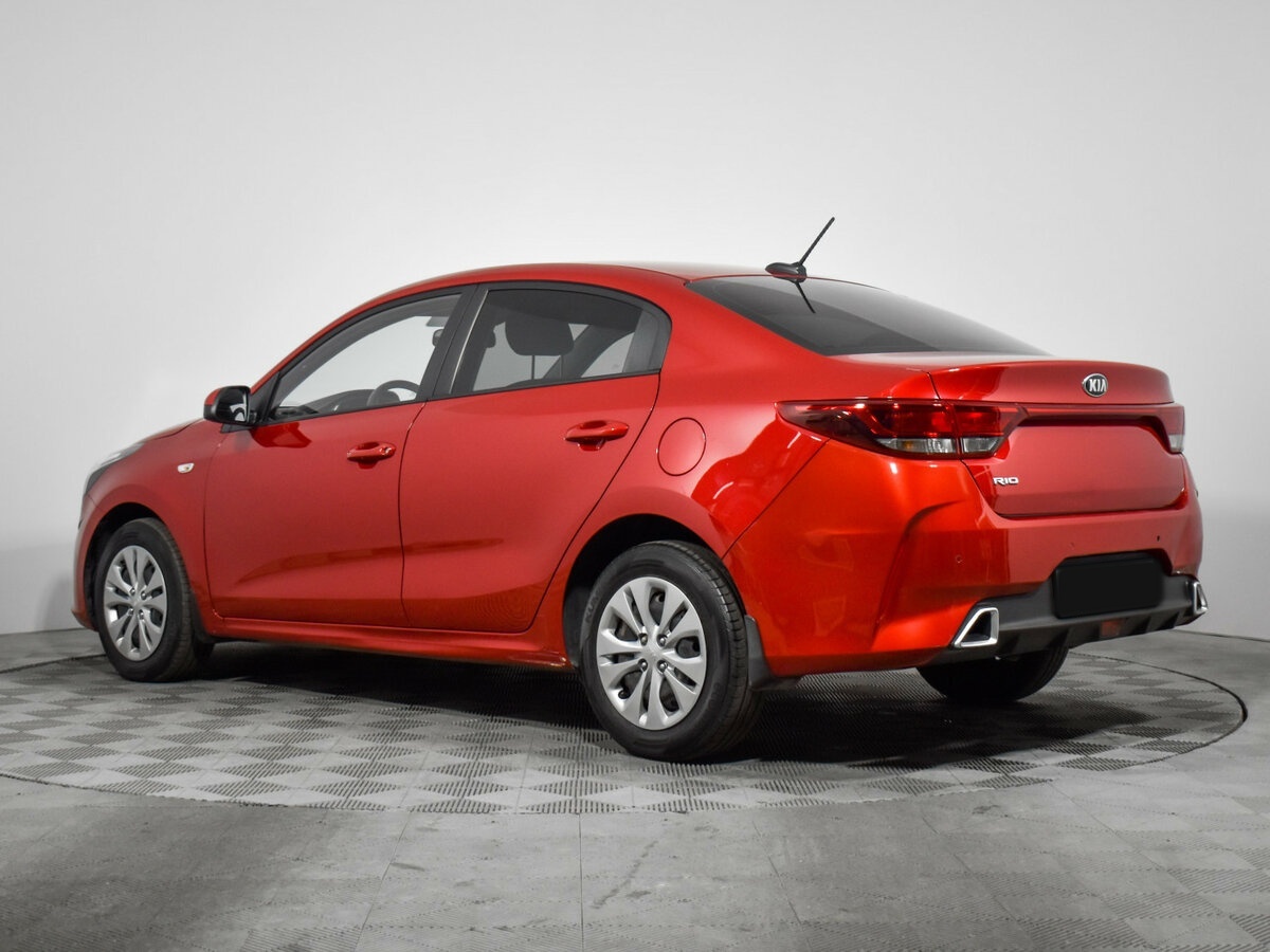 Kia Rio с пробегом — 2021 год. Фото: #6