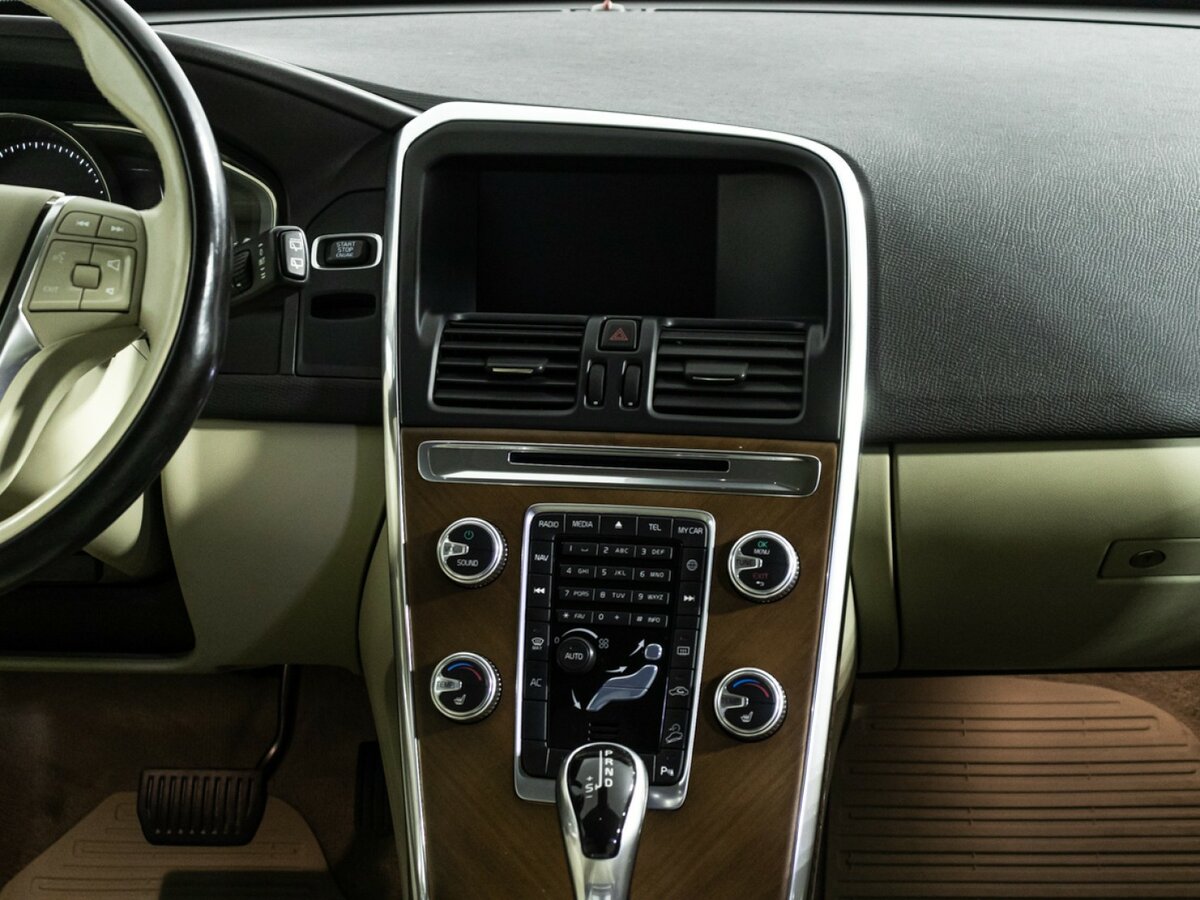 Volvo XC60 с пробегом — 2016 год. Фото: #12