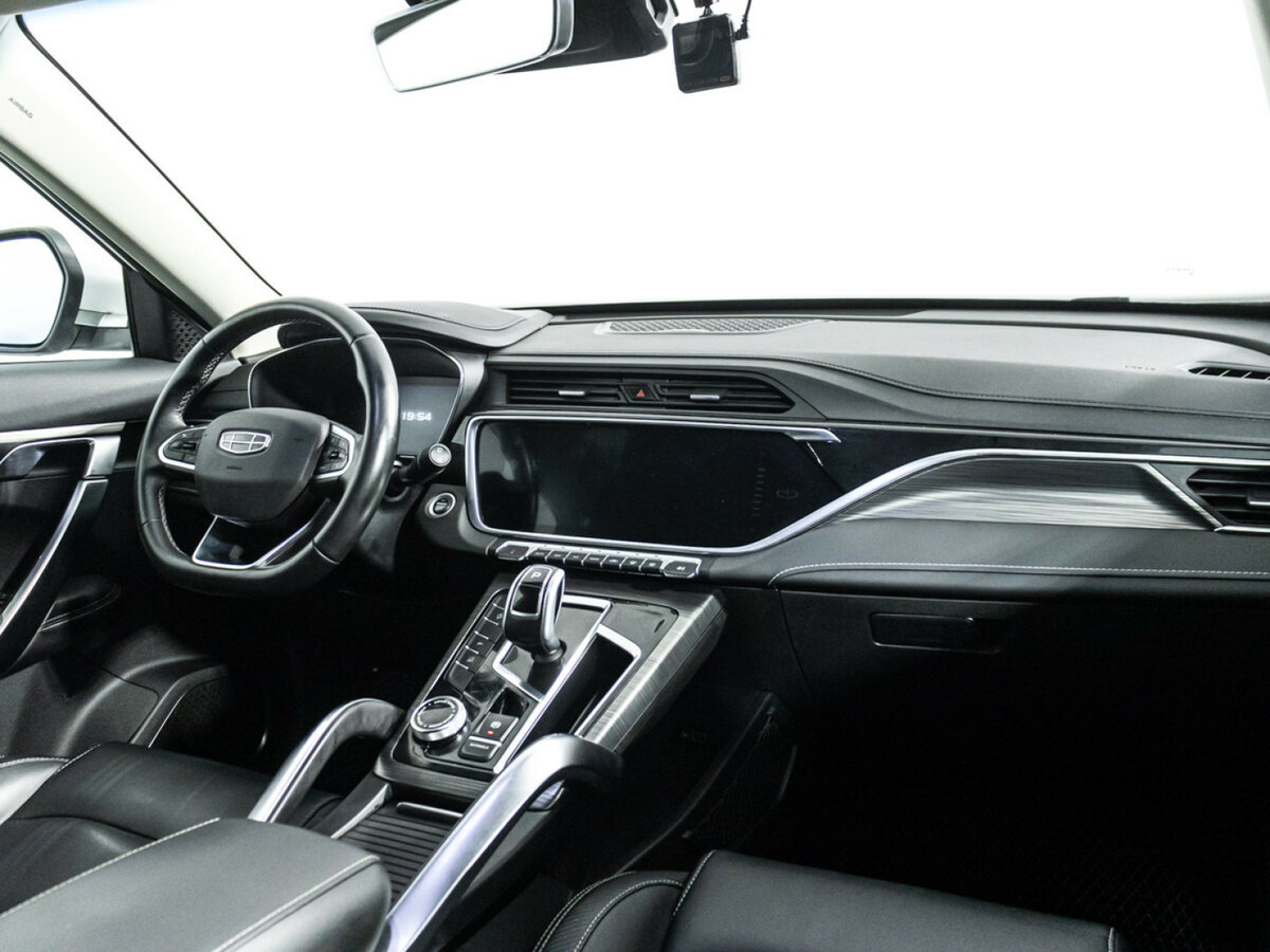 Geely Atlas Pro с пробегом — 2023 год. Фото: #8