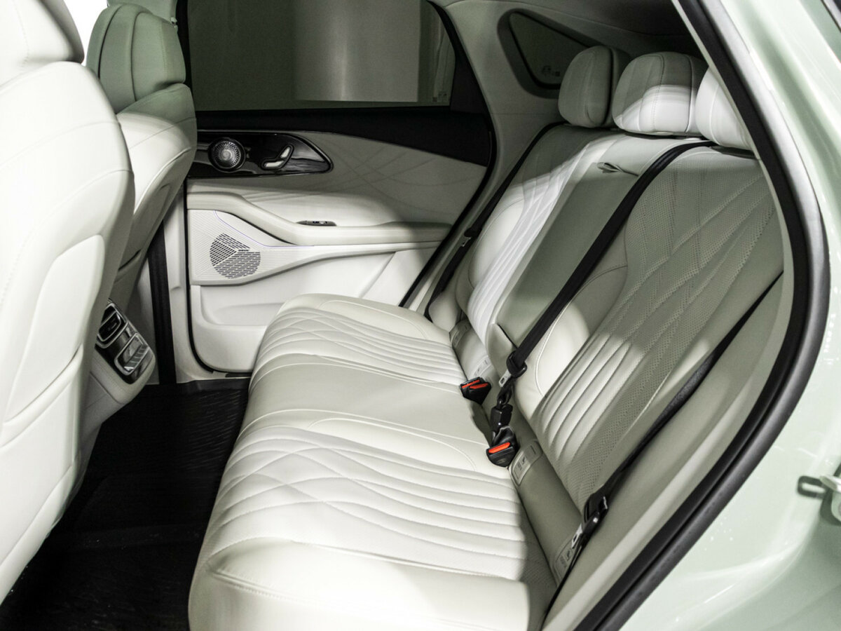 EXEED RX с пробегом — 2023 год. Фото: #8