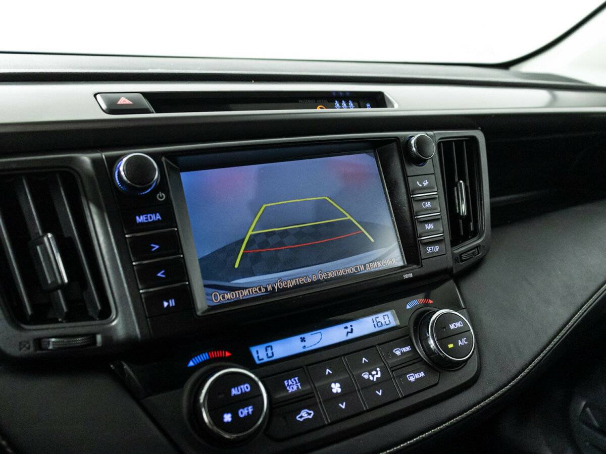 Toyota RAV4 с пробегом — 2017 год. Фото: #13