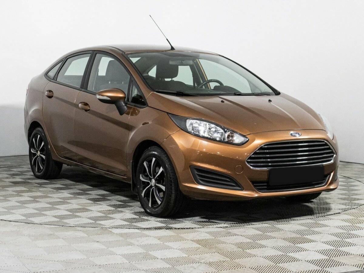 Ford Fiesta с пробегом — 2016 год. Фото: #2