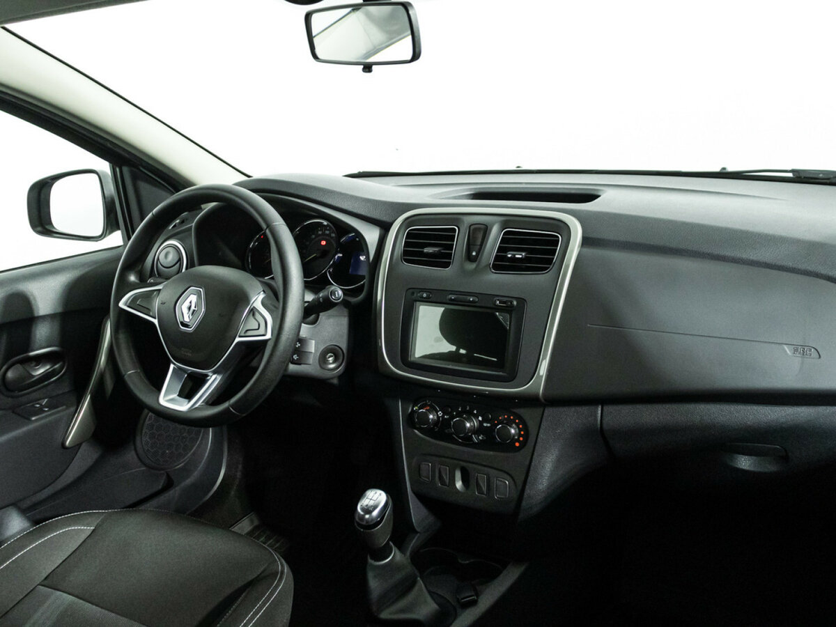 Renault Sandero с пробегом — 2022 год. Фото: #8