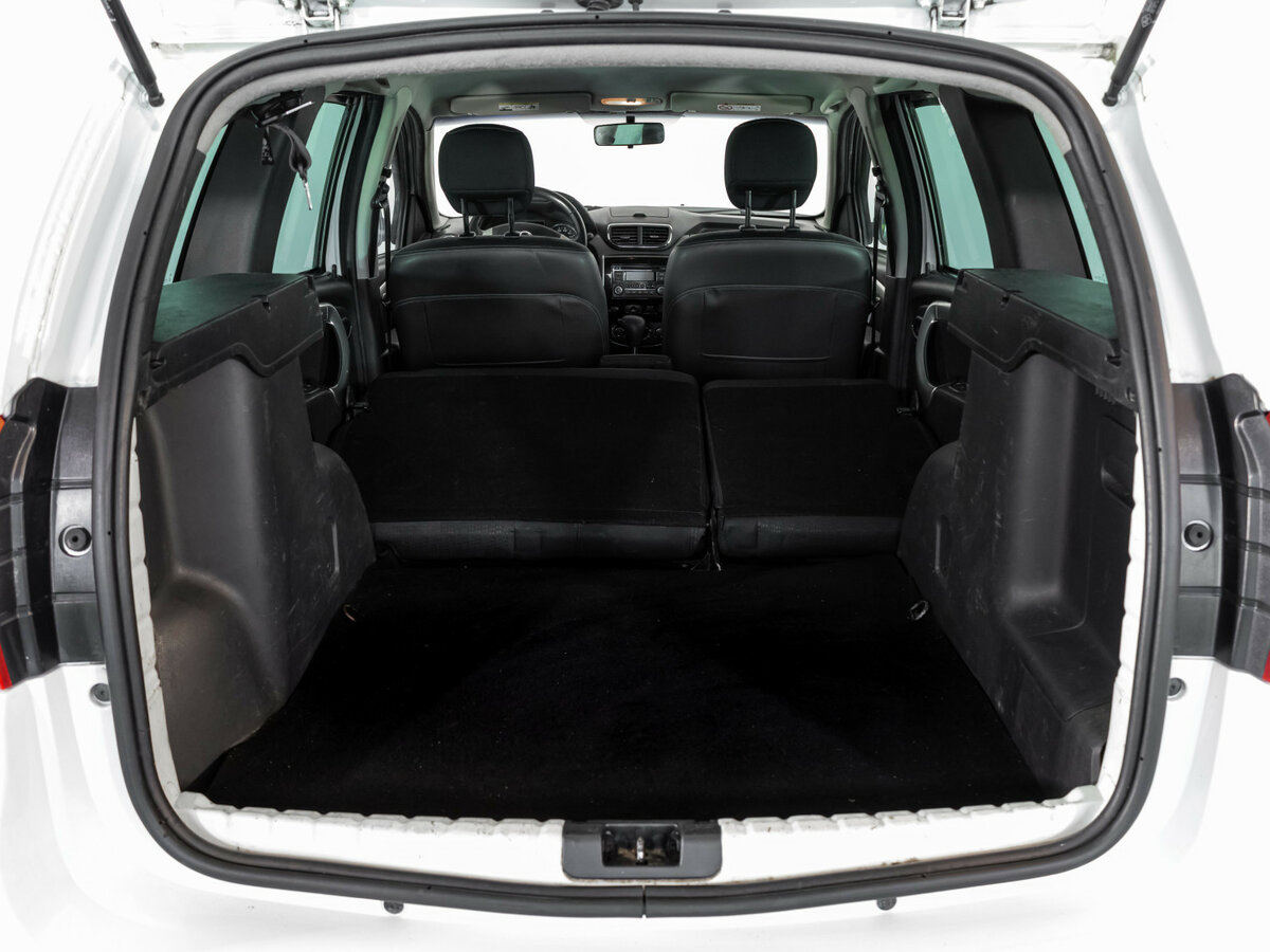 Nissan Terrano с пробегом — 2014 год. Фото: #13