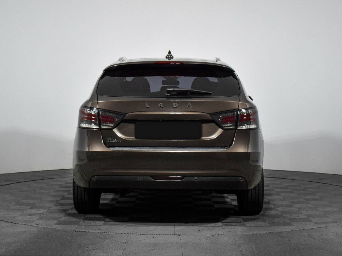 Lada (ВАЗ) Vesta с пробегом — 2018 год. Фото: #5
