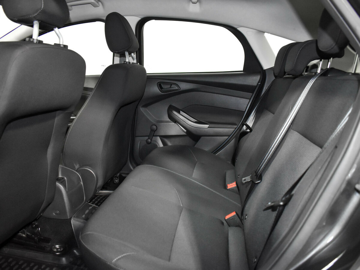 Ford Focus с пробегом — 2016 год. Фото: #10