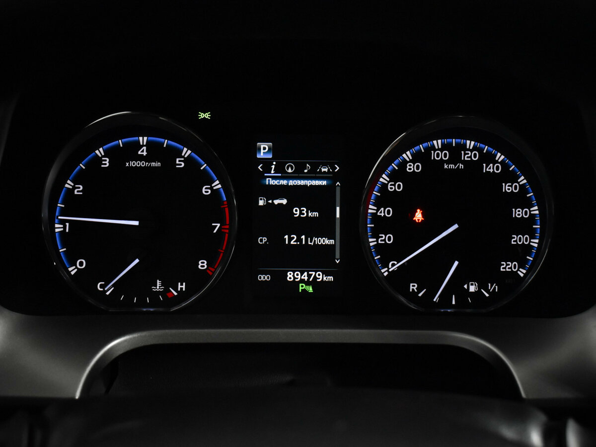 Toyota RAV4 с пробегом — 2017 год. Фото: #16