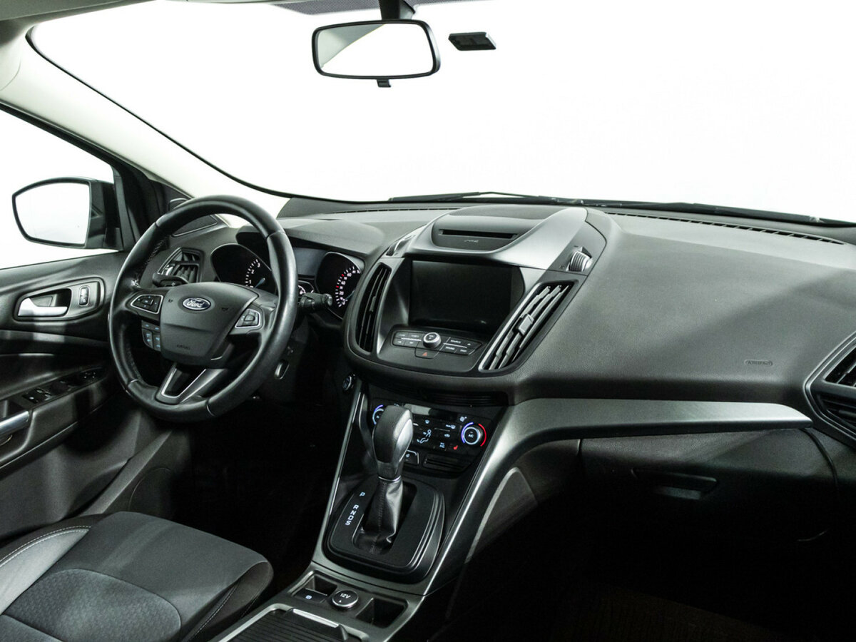 Ford Kuga с пробегом — 2017 год. Фото: #8