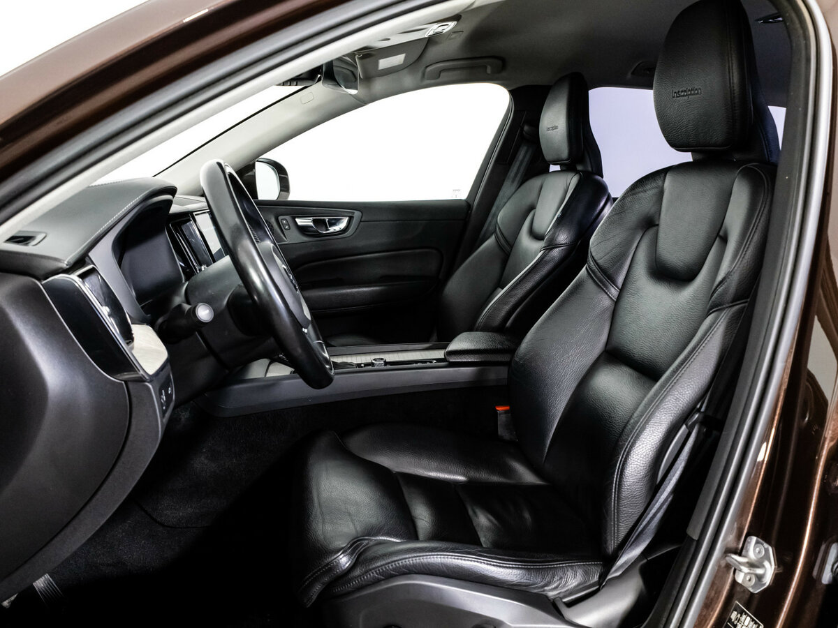 Volvo XC60 с пробегом — 2019 год. Фото: #15