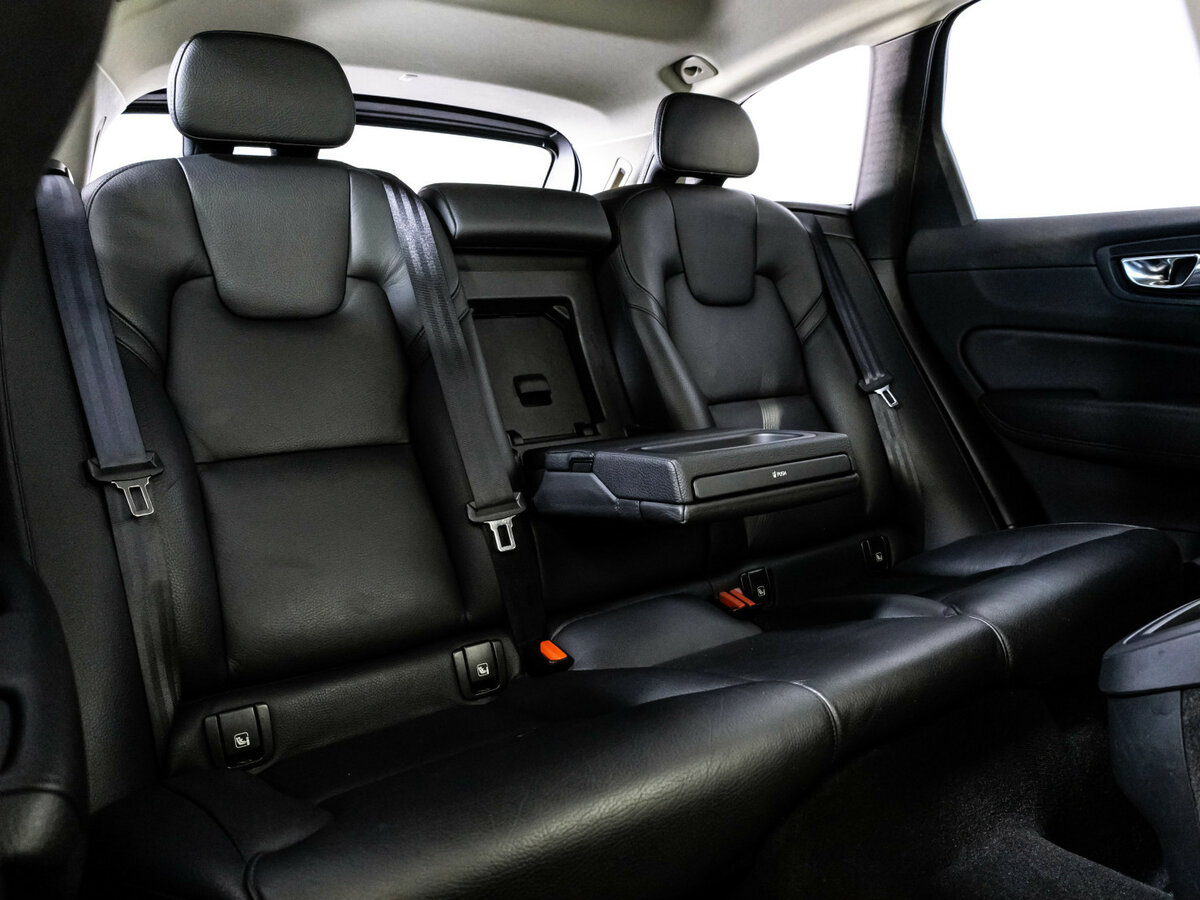 Volvo XC60 с пробегом — 2019 год. Фото: #17