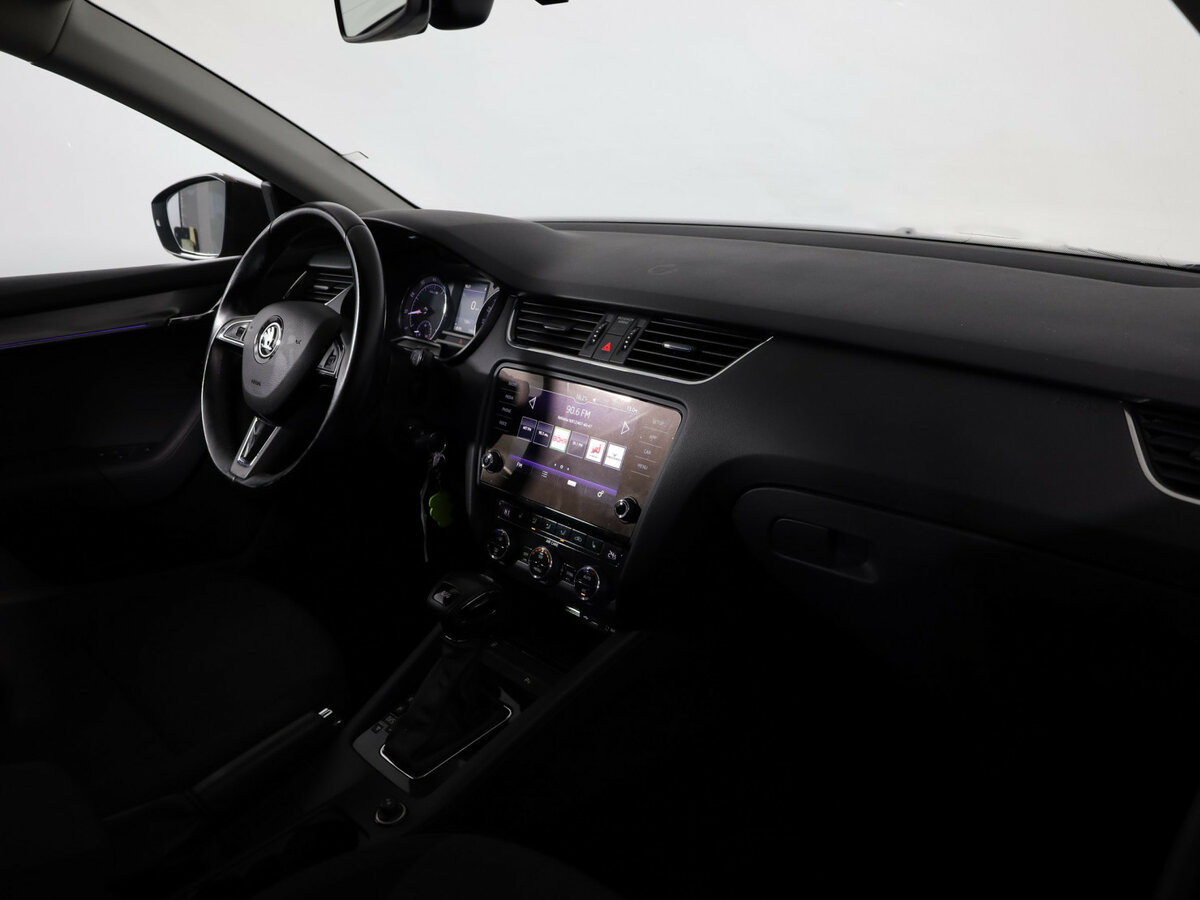Skoda Octavia с пробегом — 2017 год. Фото: #8